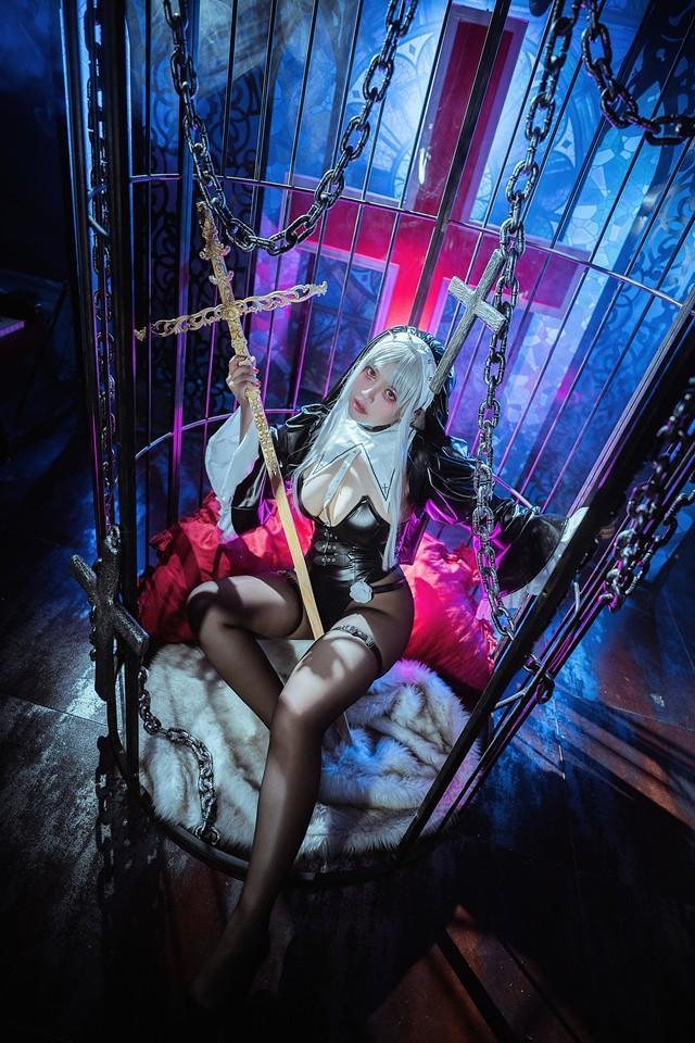 葛生w – NO.005 杀戮修女 [12P 335MB]
