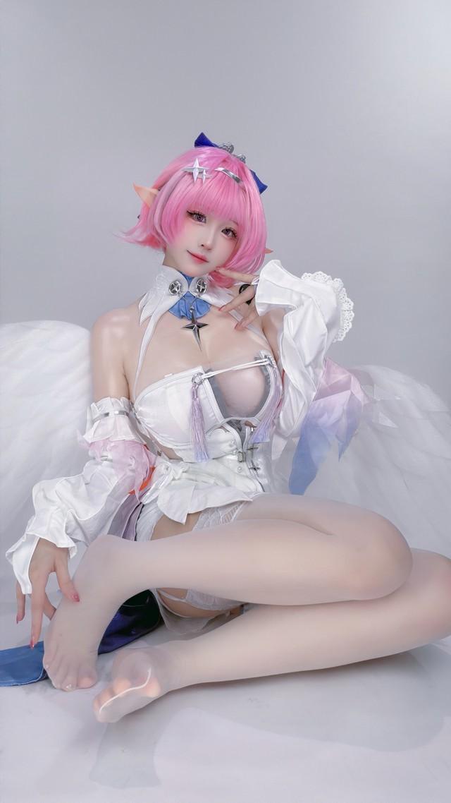 miko酱ww – NO.103 蕾米埃尔 [26P-339 MB]